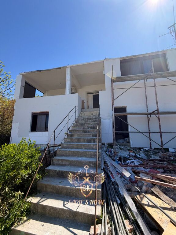 Villa in Affitto • 2 Piani, 3+1 con Cucina separata e garage al piano terra 📍Quartiere Nuovo, Scuola Hajdar Dushi  500€ ✅