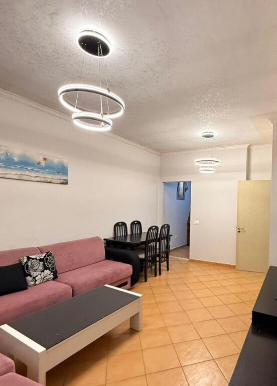 🏡 Appartamento 1+1 in Vendita – Via Ali Demi (vicino al Nuovo Mercato Elettrico), Tirana