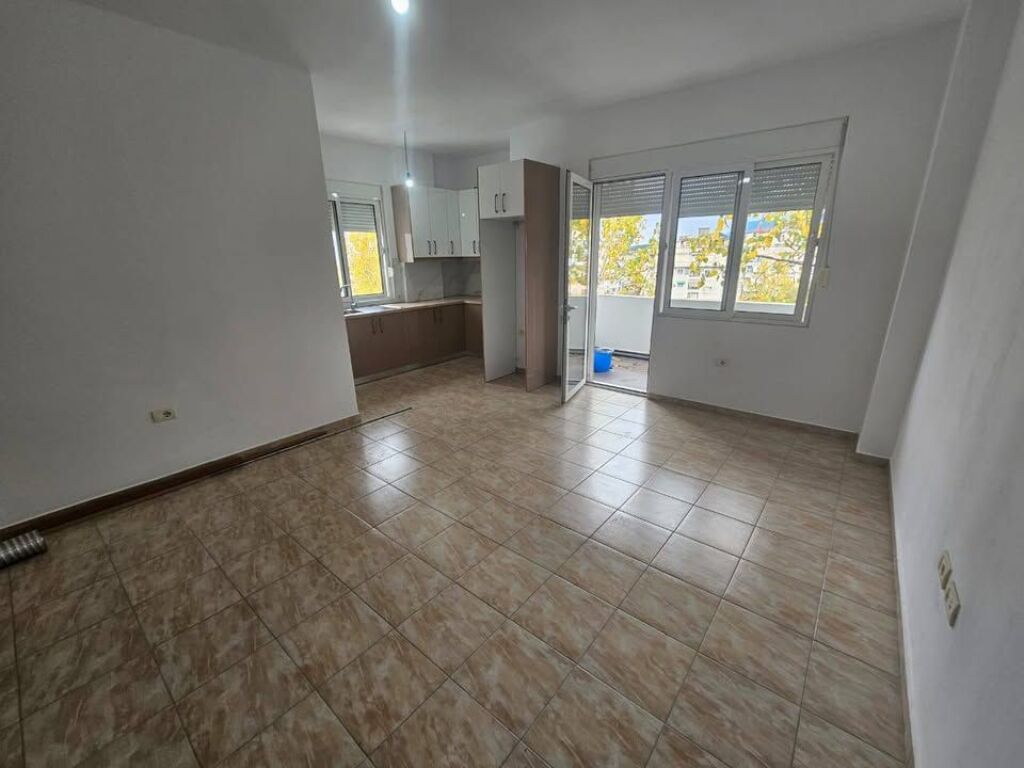 APPARTAMENTO 1+1. 35000 LEKE.FRESK