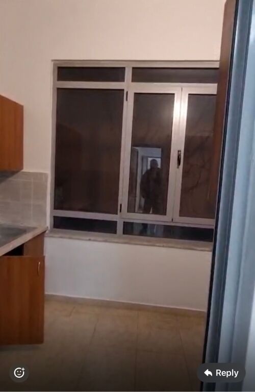 ambiente di 80 m2 per ufficio, myslym shyri, 800 mila leke con parcheggio