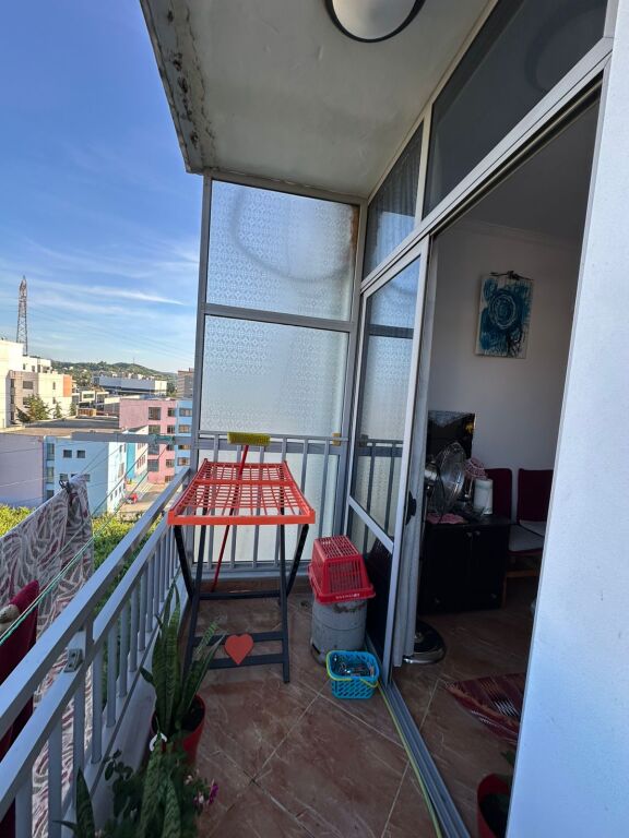 Shitet apartament 1+1 me dokumenta