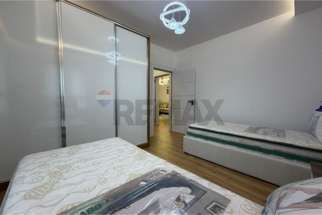 Apartment - For Sale - Pallati me Shigjeta, Tirana