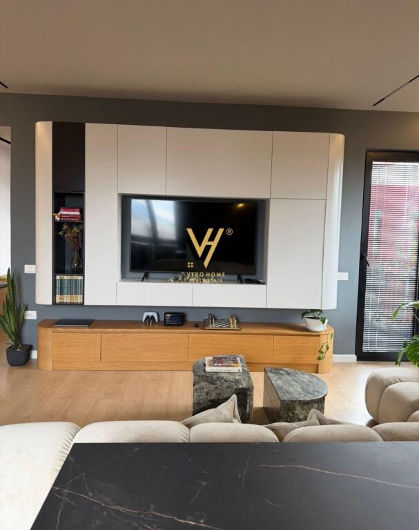 VENDESI APPARTAMENTO 2+1+2+BLK PRESSO ARLIS, FARMACIA 10-325.000 EURO