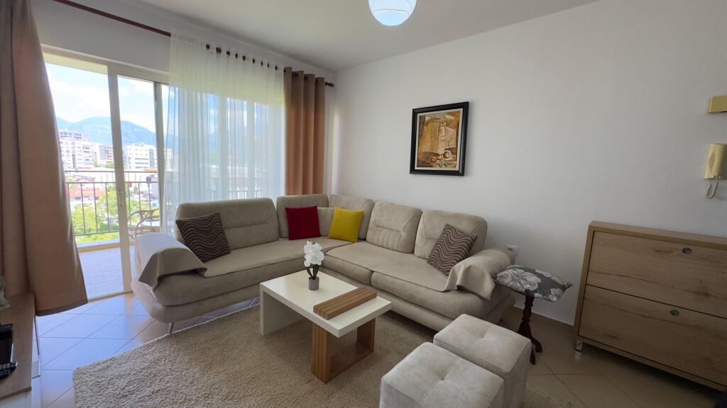Apartament 2+1 per qera Fusha e Aviacionit !