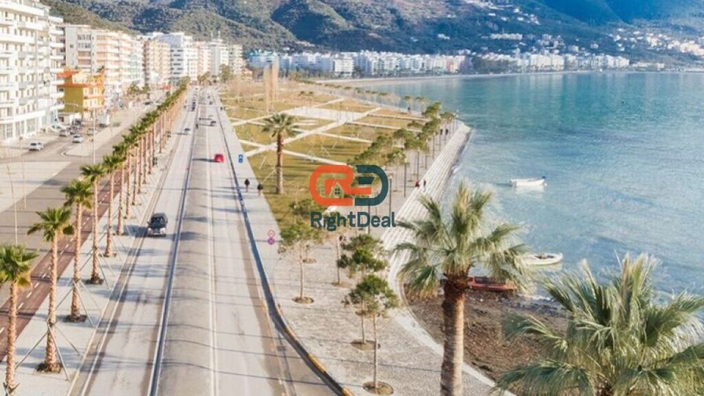 Sul Lungomare di Vlore, Vendesi Unità Commerciale, Ideale per Investimento!!!