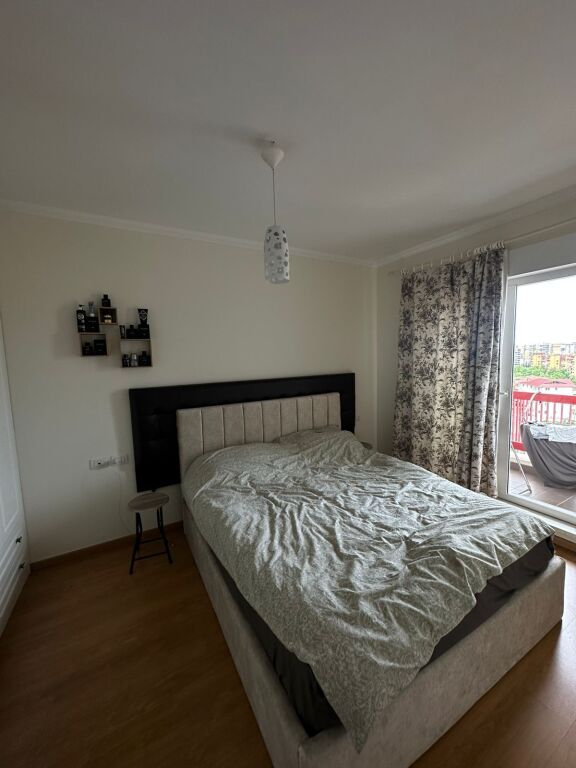 🏡 Appartamento 1+1 in affitto  📍 Indirizzo: Kompleksi Contatto 💰 Prezzo: 65.000 lek/mese