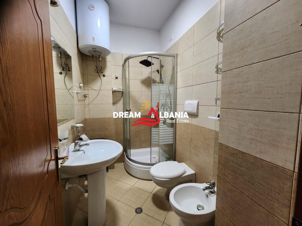 Apartment 2+1+2 for rent on Kavaja Street near the Mosque.(ID 42215558)