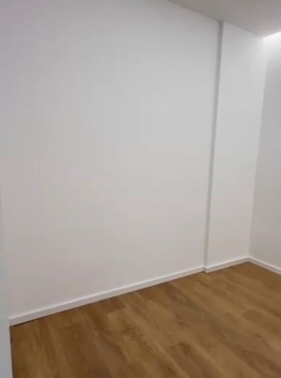 Vendesi in vendita 1+1 Comune di Parigi