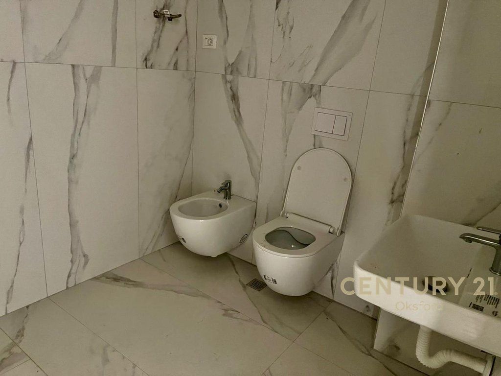 Apartment 2+1+2 + Parking for sale at Univers City! 130,000 €