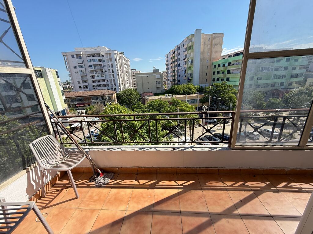 Apartment 2+1 for sale on the beach