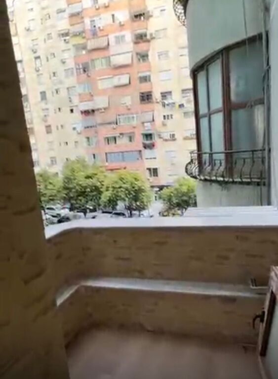Vendesi Appartamento 1+1 Comune di Parigi
