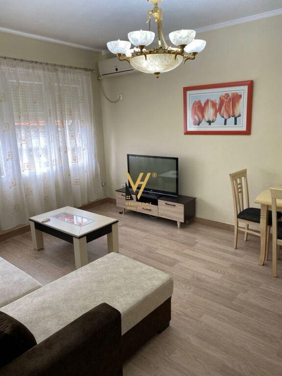 SHITET APARTAMENT 2+1+BLK TEK AMBASADA JUGOSLLAVE 20.000.000 LEKE
