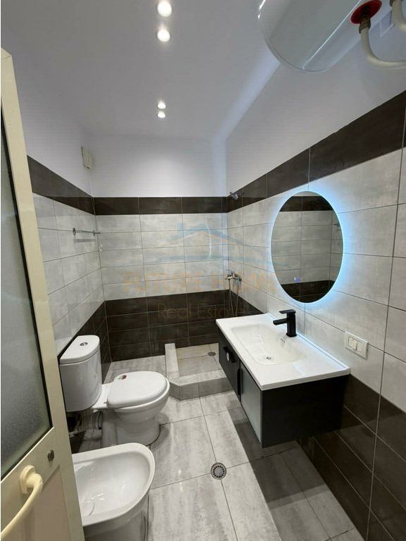 Shitet, Apartament 1+1,Unaza e Re