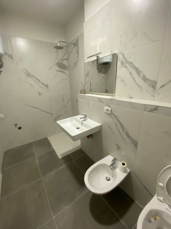 🏢 Office 2+1 for rent 📍 Kosovarëve Street