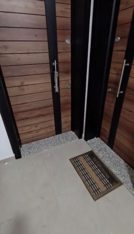 Unfurnished apartment 1+1 Astir Near Villa L