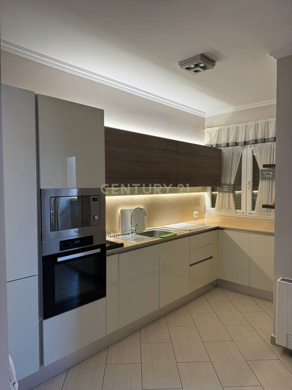 Apartment 2+1 For Rent at Kazazi, Durres! 500 € /Month