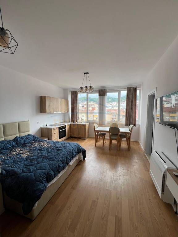 Shitet, Apartament 2+1+2, Selitë