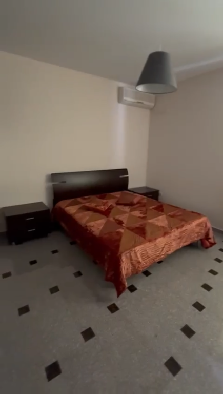 Apartameng 2+1 per qera tek unaza e re !