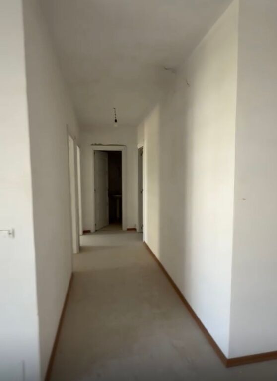Shop for rent in Myslym Shyr