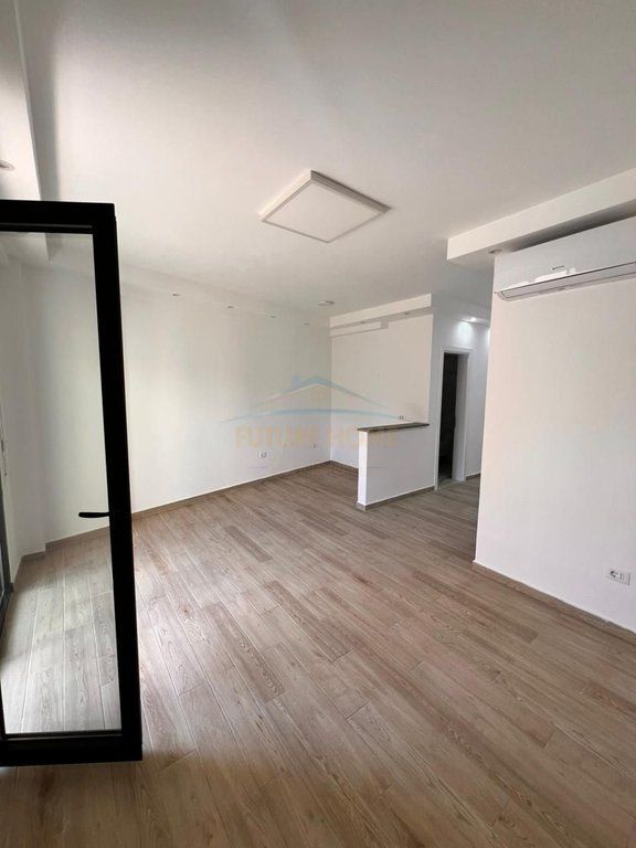 In vendita, Appartamento 1+1, Via Elbasan