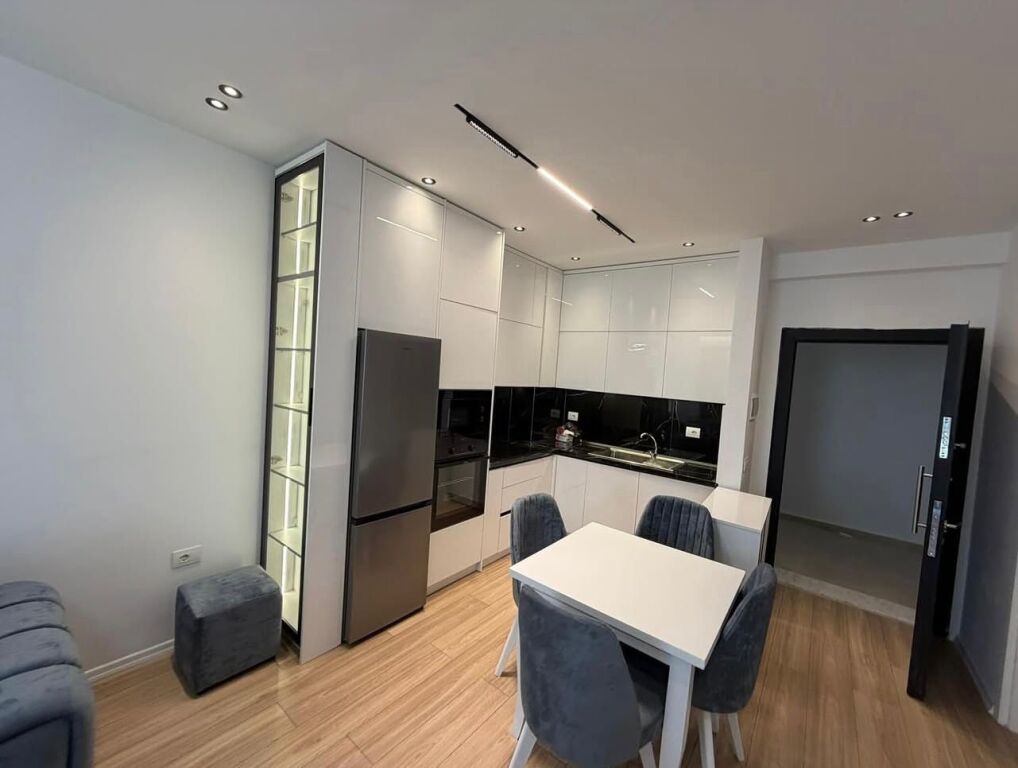 Apartament 1+1 me qira  Astir