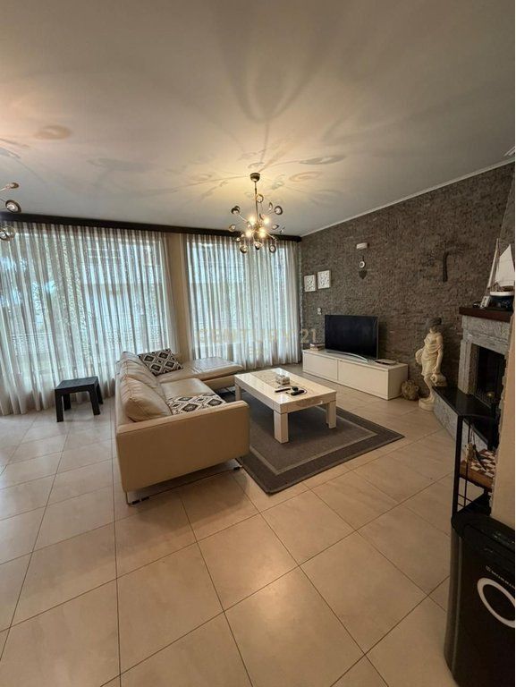Villa in Vendita a Qerret !