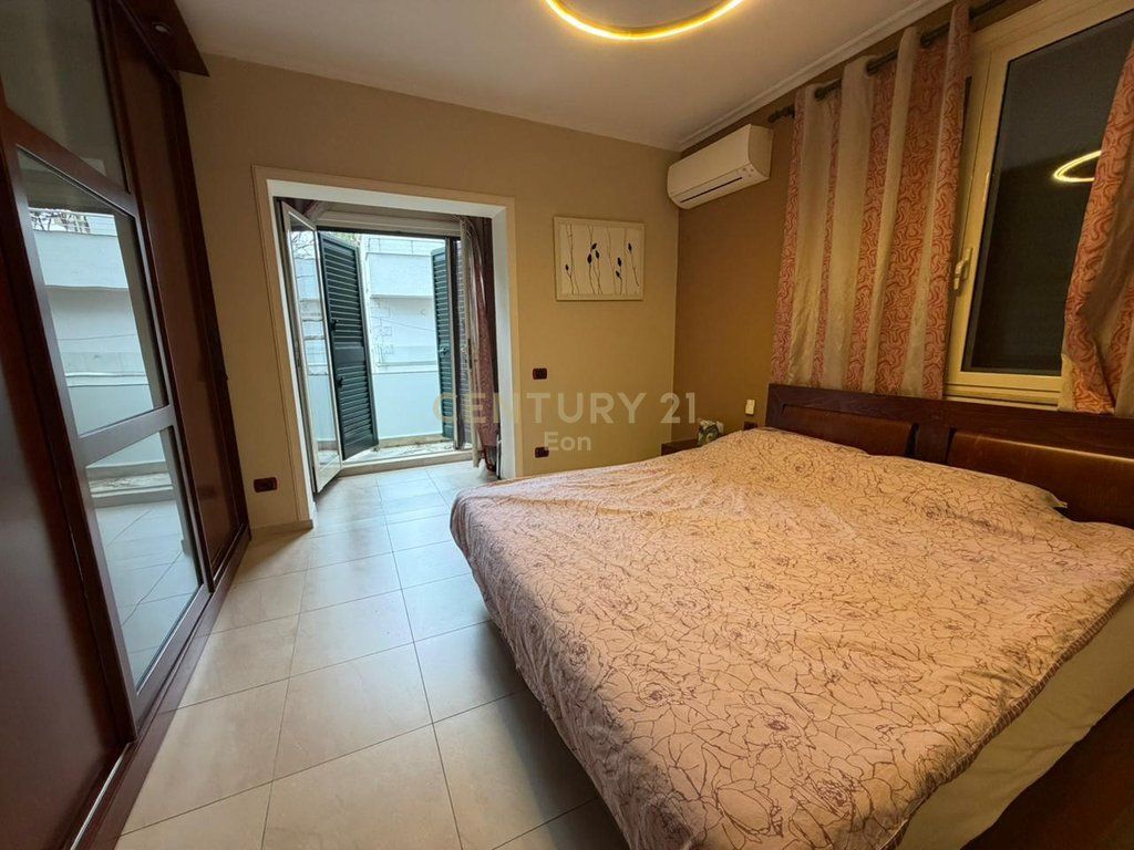 Villa in Vendita a Qerret !
