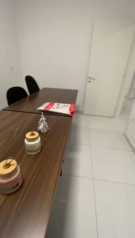 Affitto | Ambjent Biznesi | Komuna e Parisit | 1200 €/mese