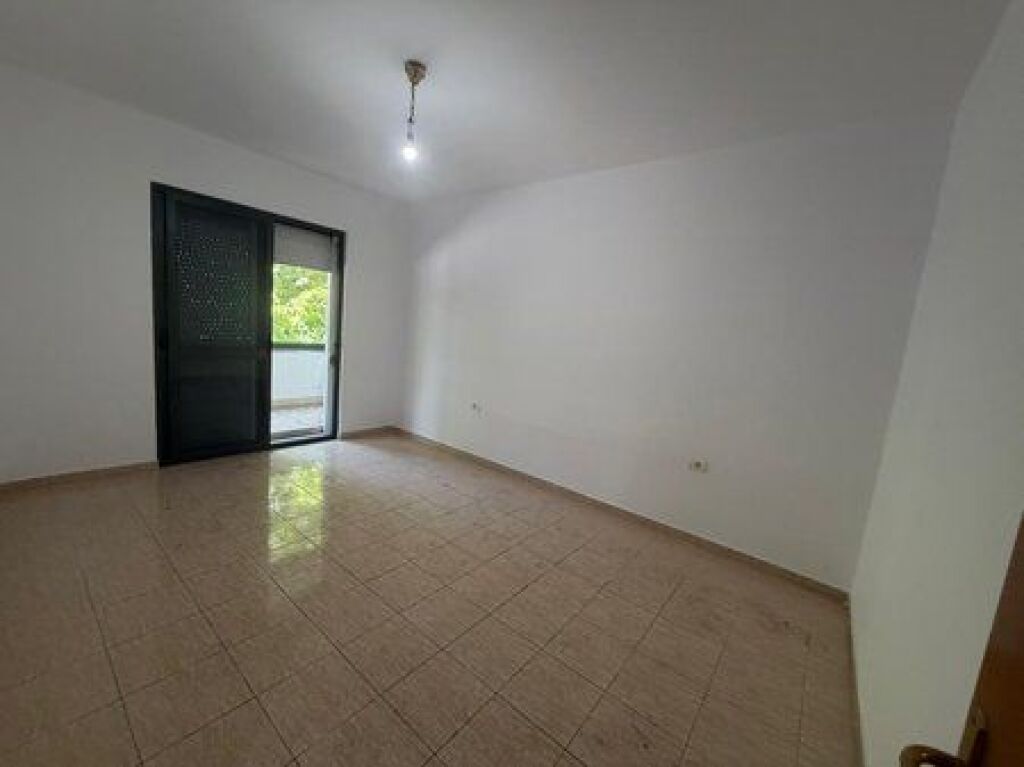 In vendita, Appartamento 2+1+Deposito, Brryli, Tirana.
