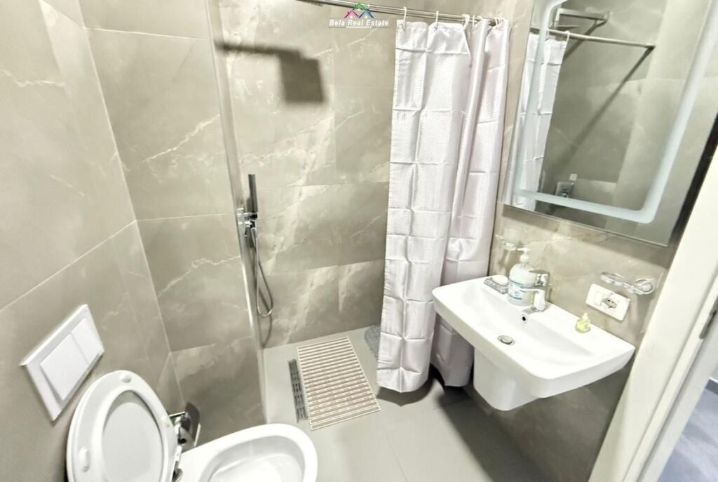 Appartamento In Affitto 1+1 Al Complesso ASL 1 (ID B2101713) Tirana