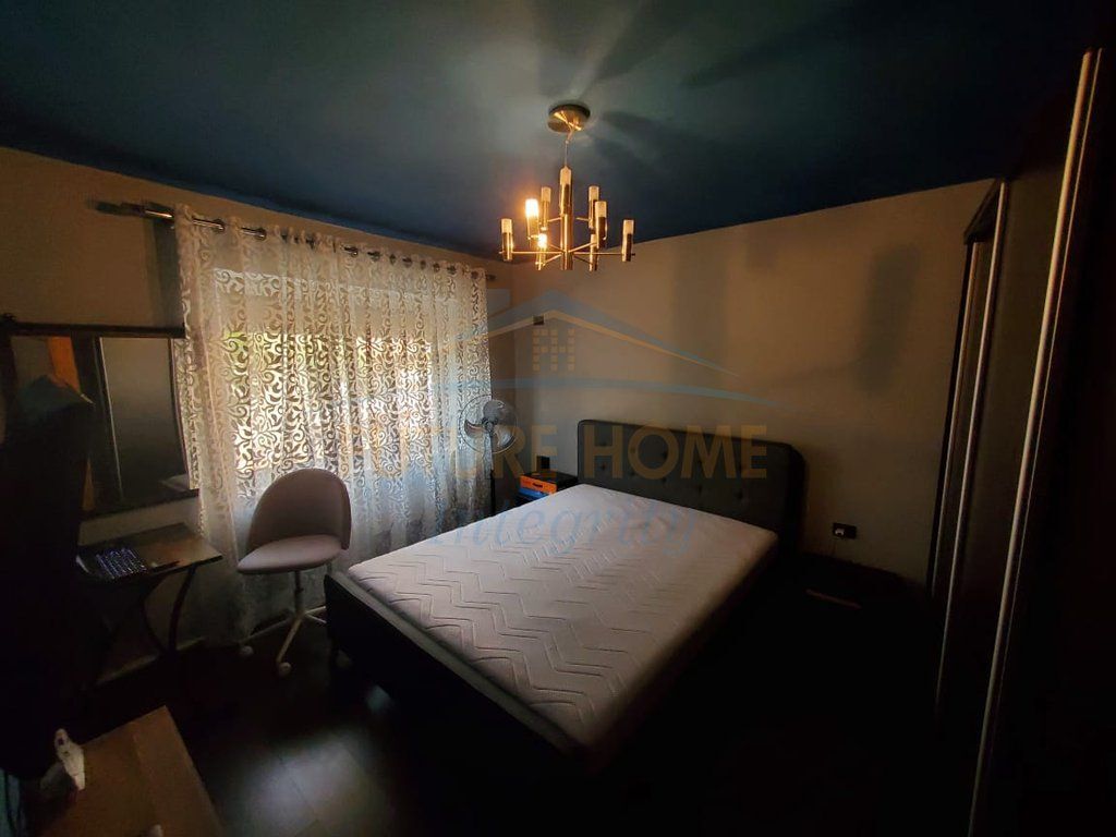 Shitet, Apartament 3+1+2, 21 Dhjetori, Tiranë.