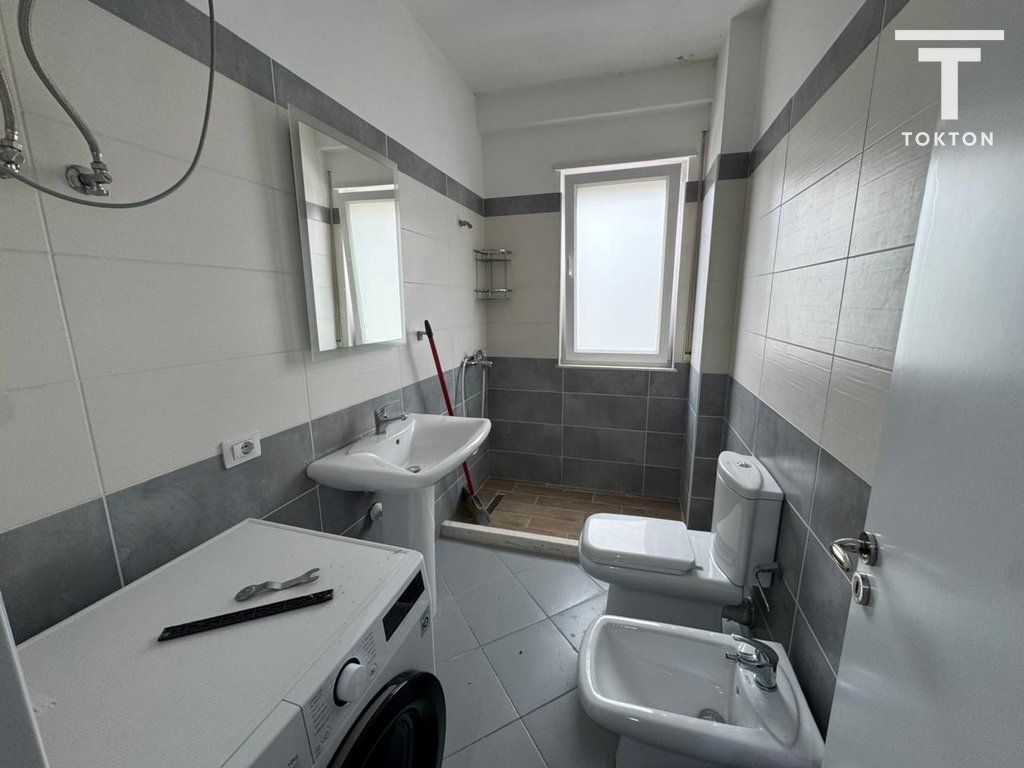QIRA, APARTAMENT 2+1, RR: BILL KLINTON, KODRA E DIELLIT, TIRANË