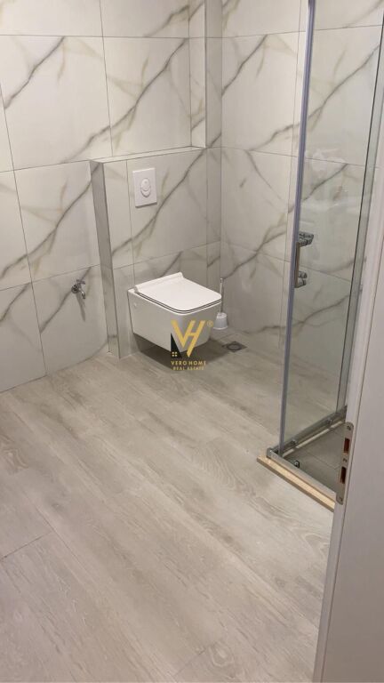 SHITET APARTAMENT 2+1+BLK TEK AMBASADA JUGOSLLAVE 20.000.000 LEKE