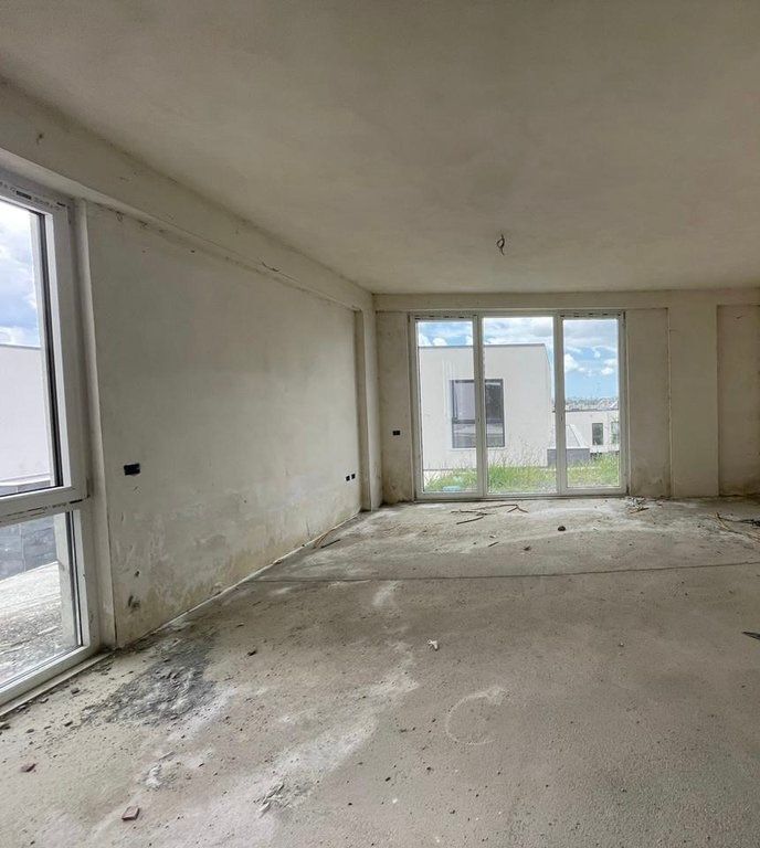 APARTAMENT 3+1+2 ME OBORR PER SHITJE TEK LIQENI I FARKES 303,000 €