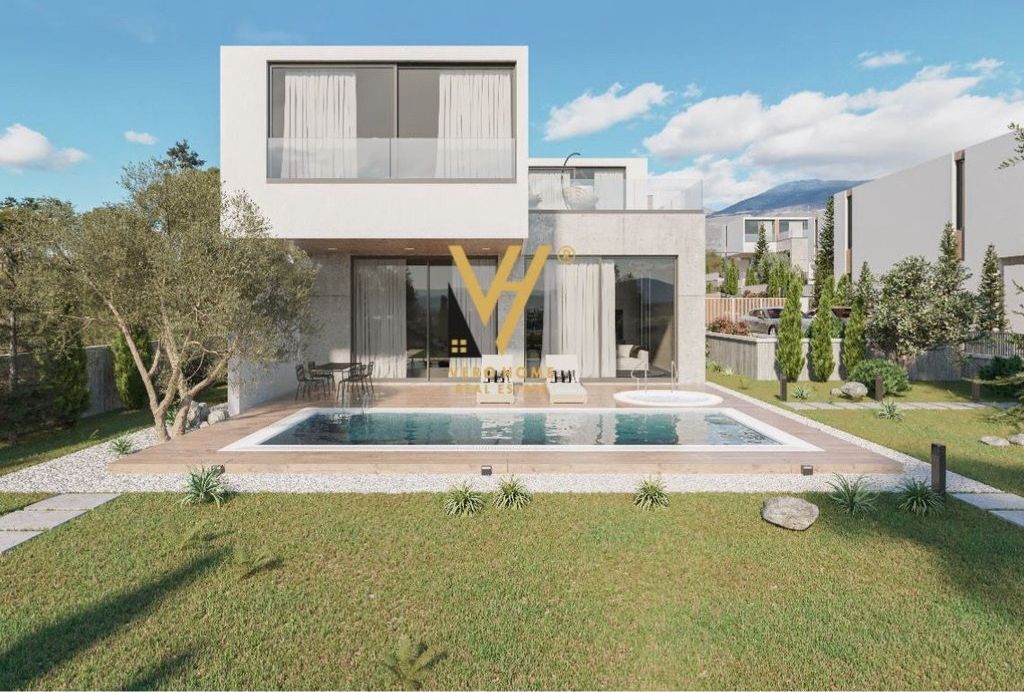 VILLA SU DUE PIANI IN VENDITA AL LAGO DI FARKA 80.000.000 LEKE