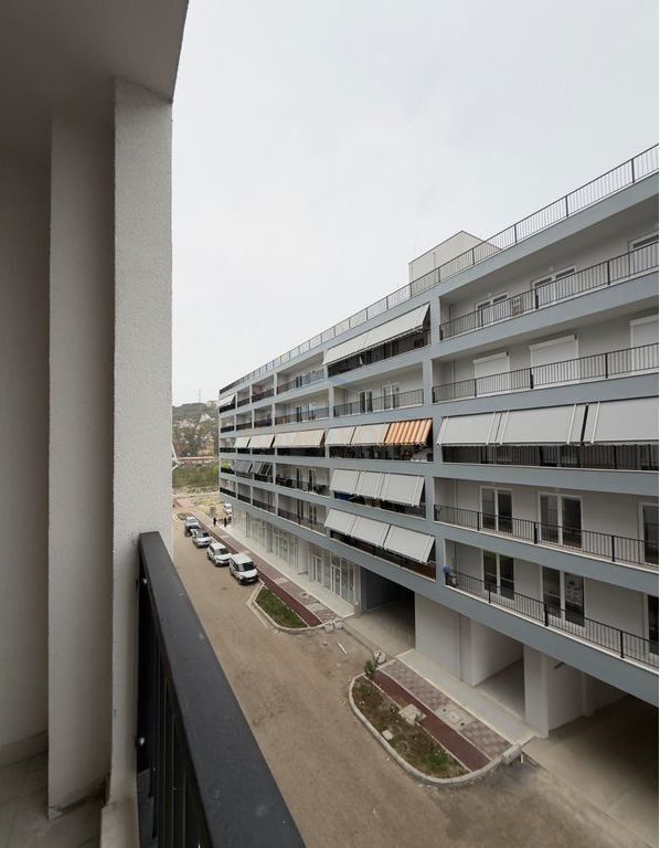 Shitet, Apartament 1+1, Kombinat