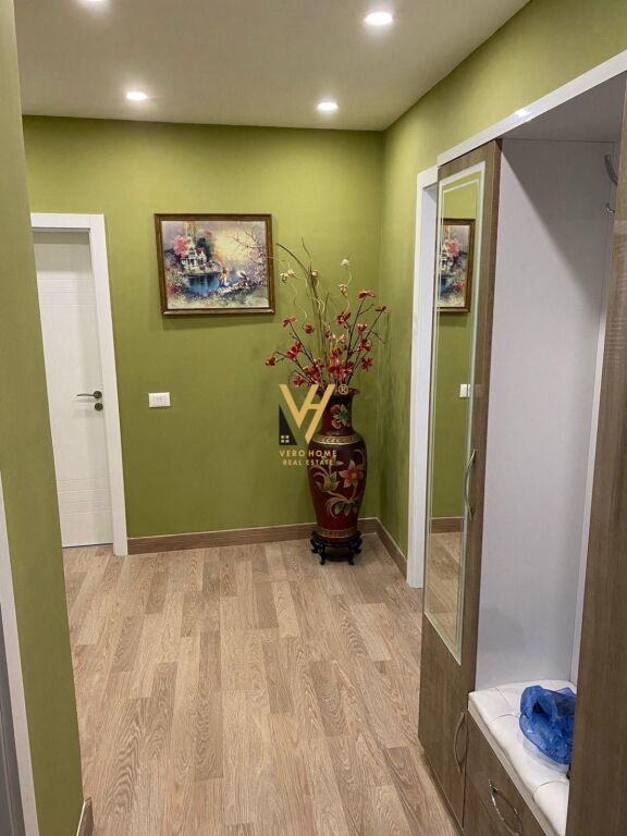 SHITET APARTAMENT 2+1+BLK TEK AMBASADA JUGOSLLAVE 20.000.000 LEKE