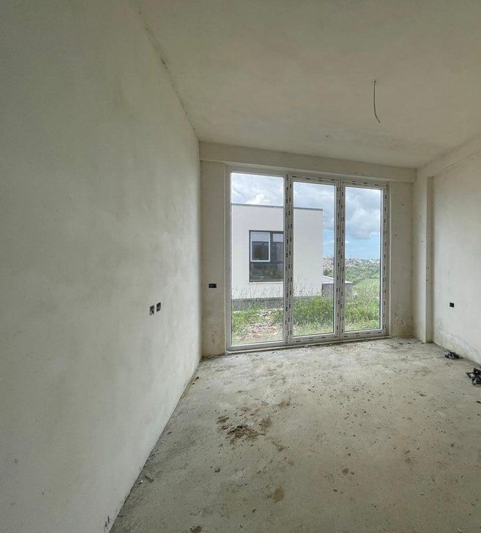 APARTAMENT 3+1+2 ME OBORR PER SHITJE TEK LIQENI I FARKES 303,000 €