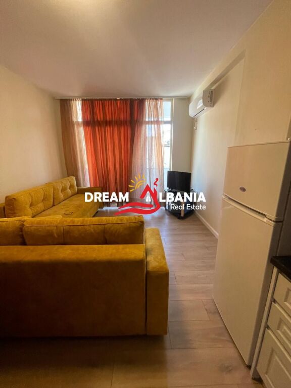 Appartamento 1+1 in affitto a Pazari i Ri, Tirana (4219495)