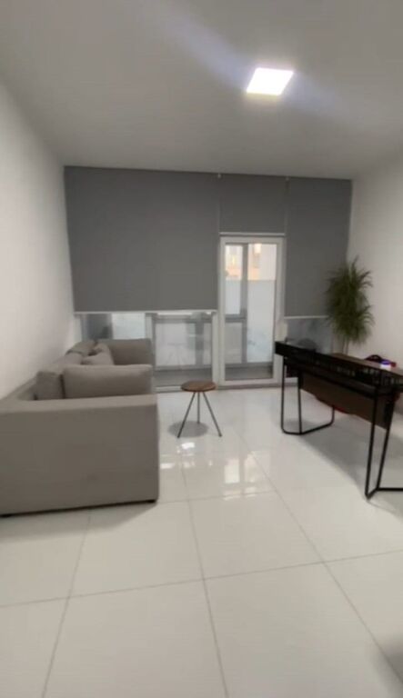 Affitto | Ambjent Biznesi | Komuna e Parisit | 1200 €/mese