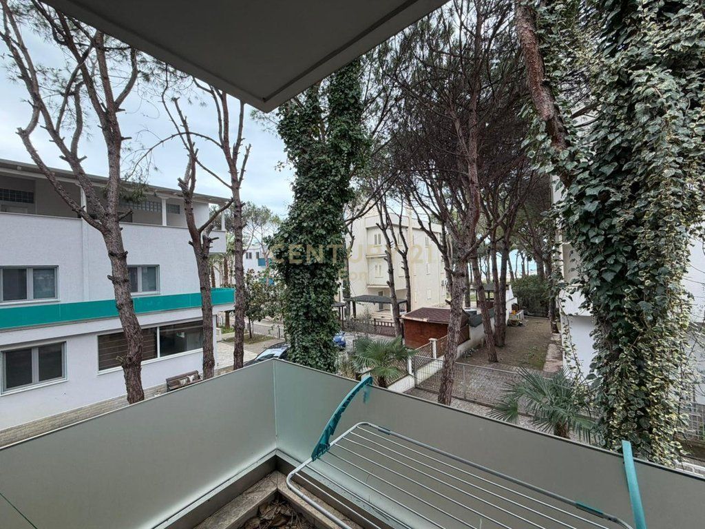 Villa in Vendita a Qerret !