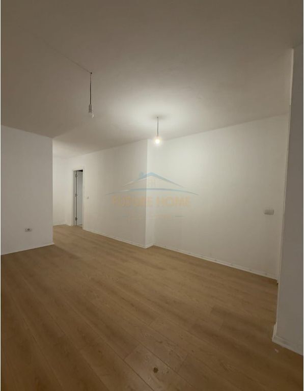 Shitet, Apartament 1+1, Kombinat