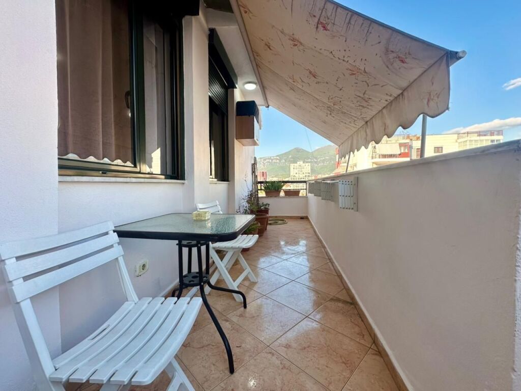 For Rent Apt 2+1+2, at “Gjimnazi Partizani”, 800 €!