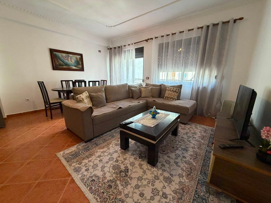 Shitet, Apartament 2+1, Yzberisht, Tiranë.
