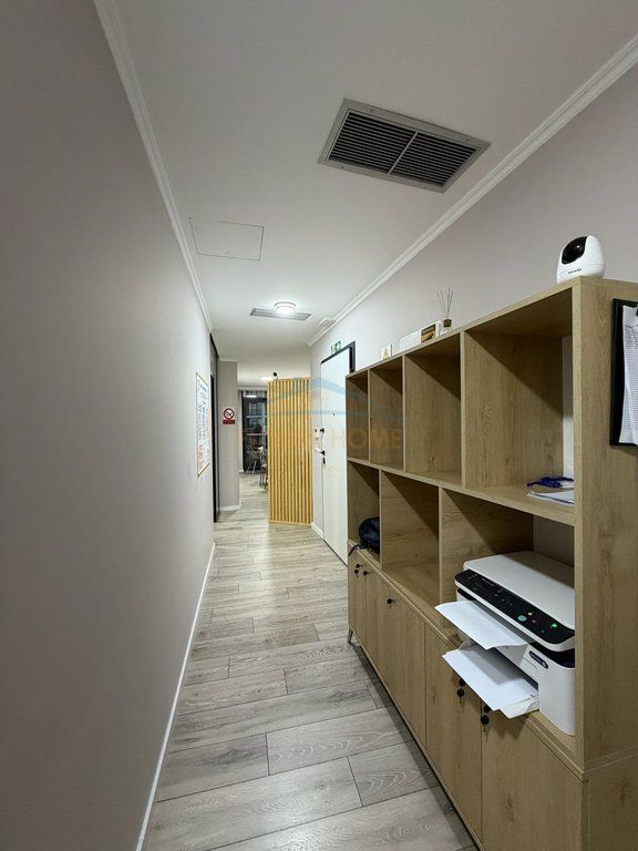 Affitto, Spazio per ufficio, Lake View, Tirane