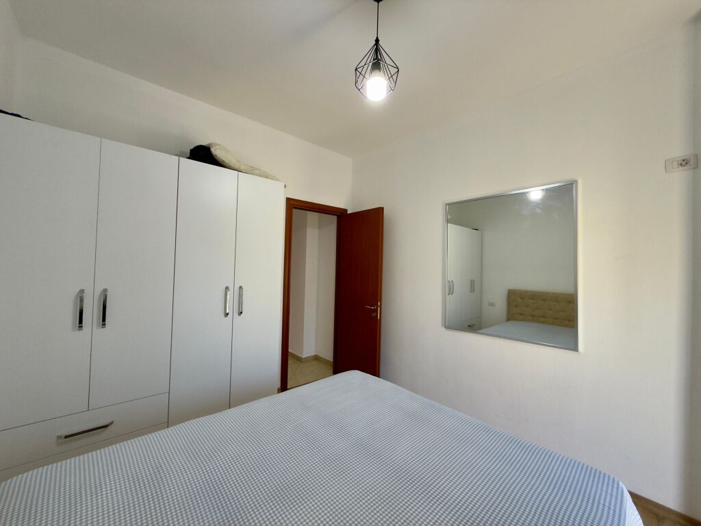 Shitet, Apartament 1+1, Tek Epidamn – Golem.