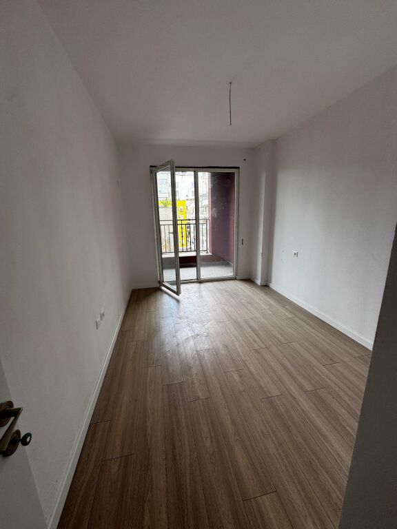 SHITET APARTAMENT 1+1 – URBAN HOME  📍 Pranë SPAK-ut, Tiranë