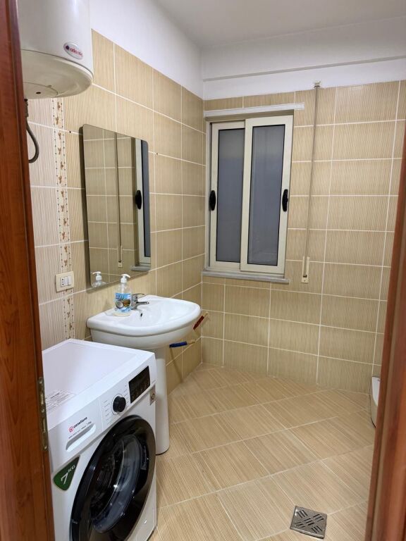 Affittasi Appartamento 2+1+2 Bagni + 1 Balcone