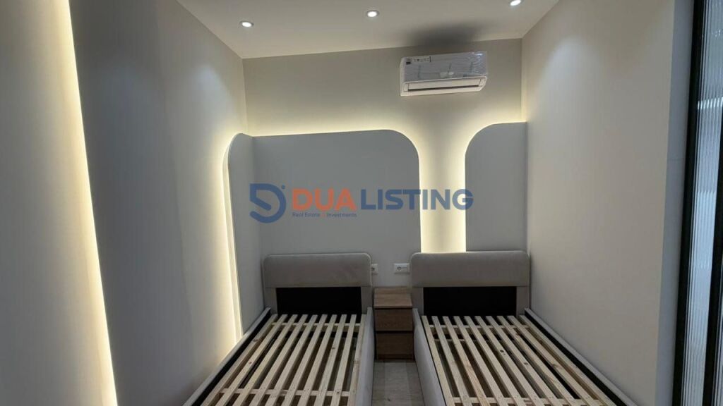 Shitet Apartament Modern 2+1 , 21 Dhjetori