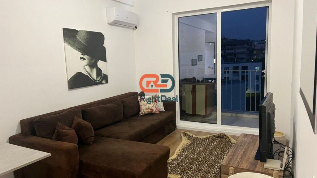 Ne Fresk, Shitet Apartament 1+1, Ideal Per Banim!!!